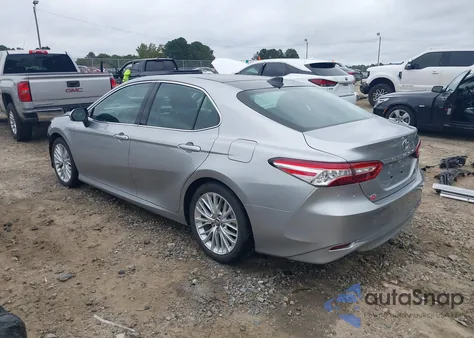 2019 Toyota Camry Xle z USA, uszkodzony, nr VIN 4T1B11HKXKU795812